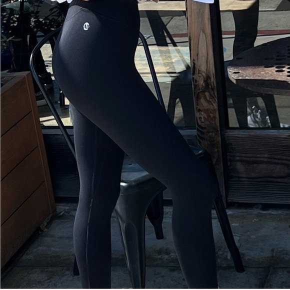 Bandier All Access Black Center Stage Leggings NWT - Picture 2 of 11